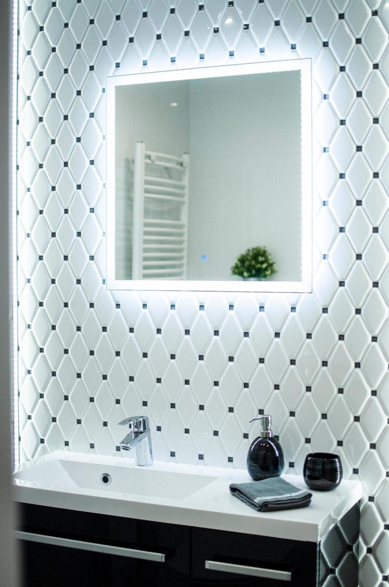 Cracow Jacuzzi Apartments - Silver Room Краків Екстер'єр фото