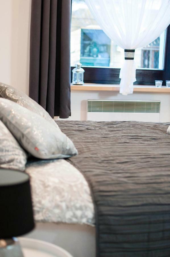 Cracow Jacuzzi Apartments - Silver Room Краків Екстер'єр фото