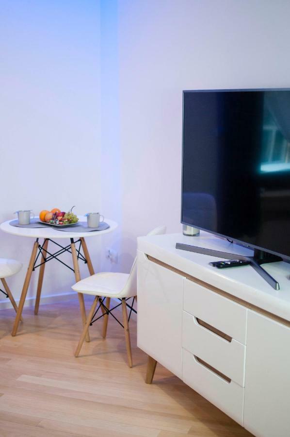 Cracow Jacuzzi Apartments - Silver Room Краків Екстер'єр фото