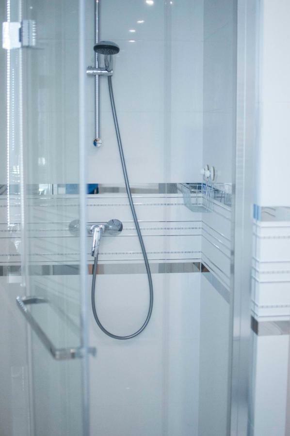Cracow Jacuzzi Apartments - Silver Room Краків Екстер'єр фото